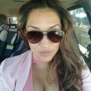 Meet your Posher, Grisel